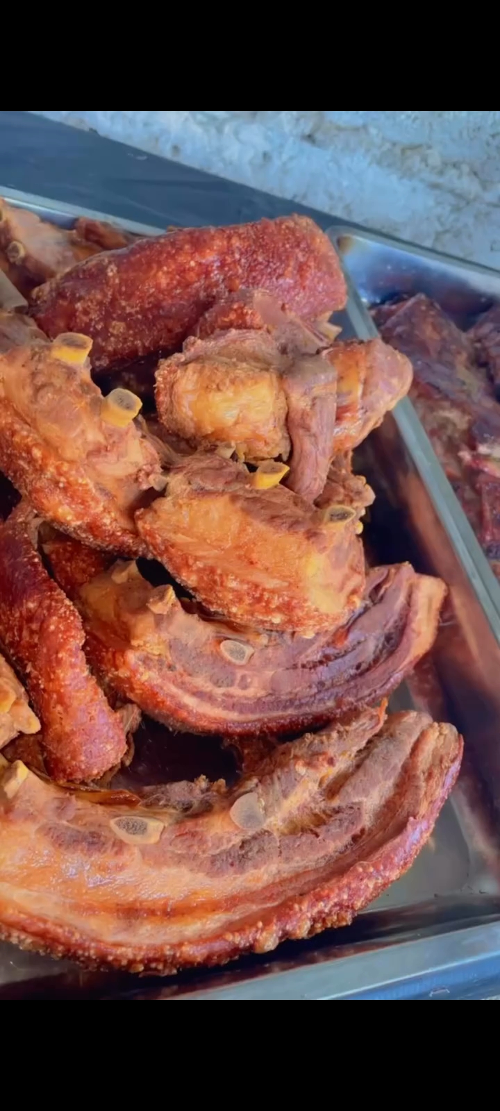 El Compa Chicharrones